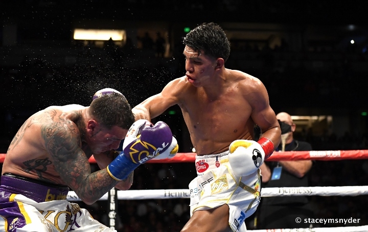 munguia-rosado-fight (37).jpg