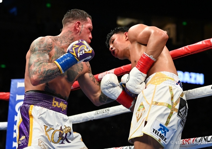 munguia-rosado-fight (13).jpg