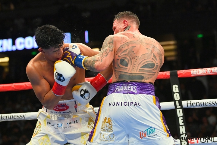 munguia-rosado-fight (9).jpg