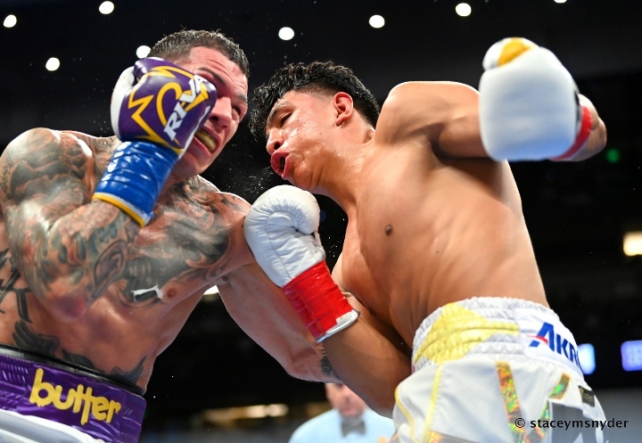 munguia-rosado-fight (2).jpg