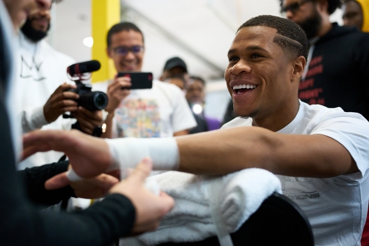 devin-haney (4)_1637806723.jpg