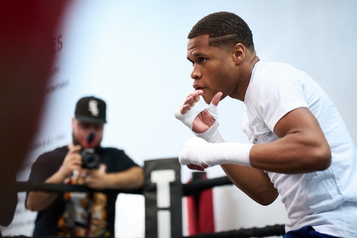 devin-haney (11)_1637806724.jpg
