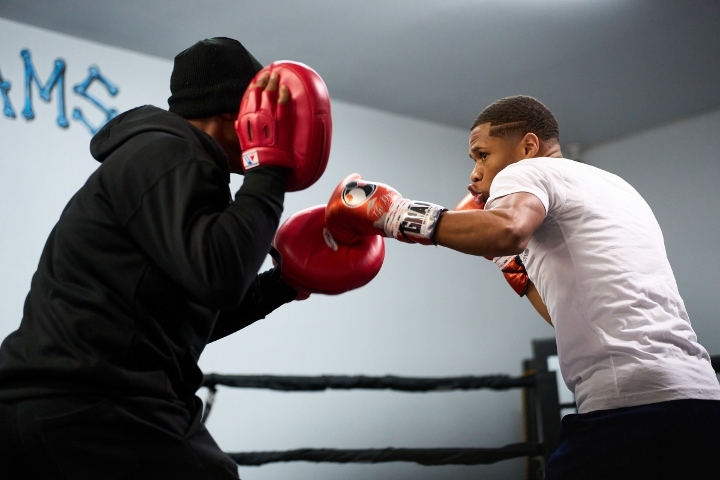 devin-haney (25)_1637806724.jpg