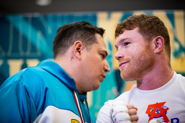 canelo-reynoso_1620544026.jpg