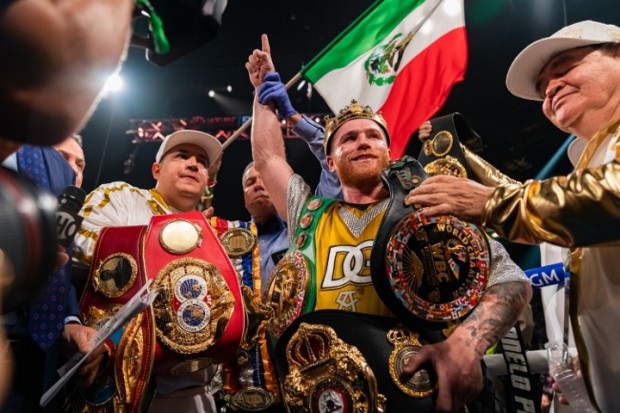 canelo-alvarez-hafey (4)_conew1.jpg