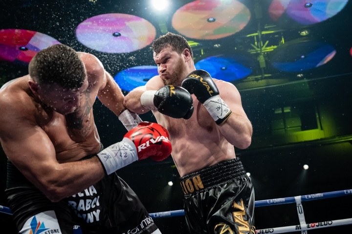 makhmudov-wach-fight-10.jpg