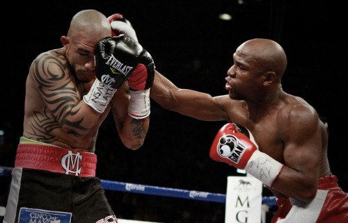 Mayweather-Cotto-2012.jpg