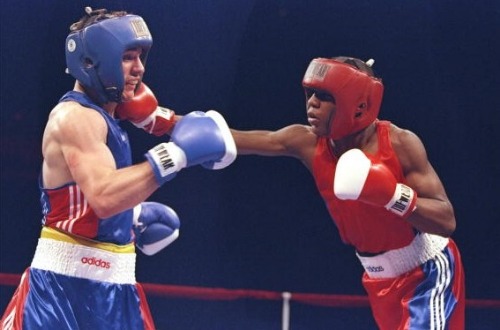 Mayweather-Sanchez_293616.jpg