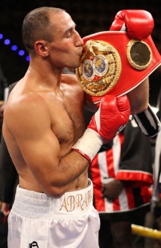 Arthur_Abraham_Belt.jpg