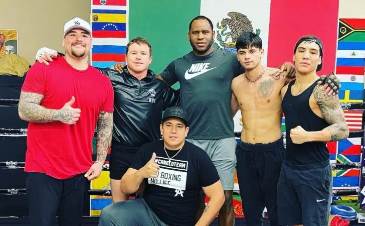 canelo-team-728x450.jpeg.webp.jpg