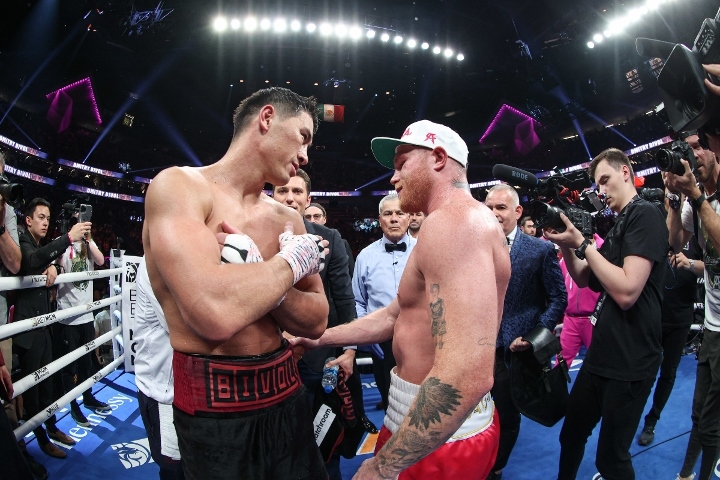 canelo-bivol-fight (79)_1651990243.jpg