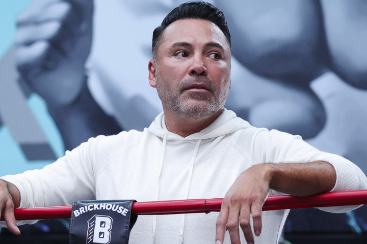 oscar-de-la-hoya (2)_1652249092.jpg