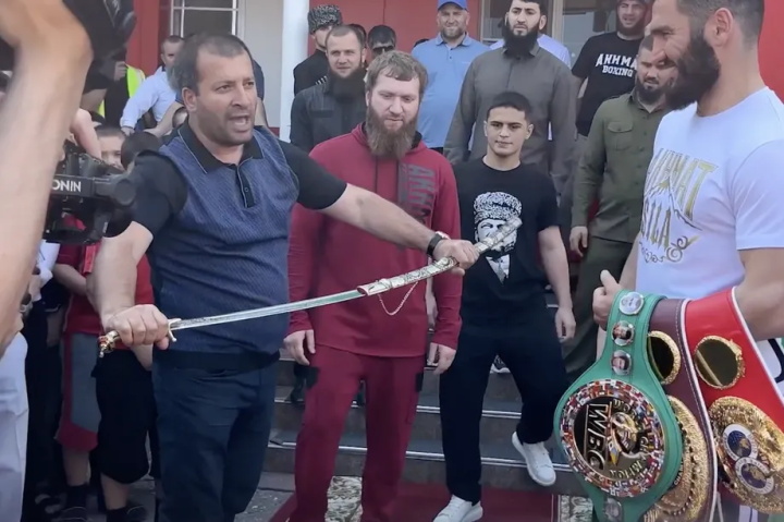 Beterbiev.0.jpg
