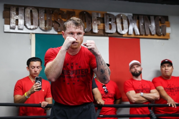 canelo-alvarez (31)_1661822911.jpg