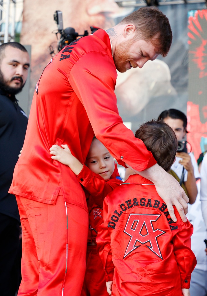 Canelo-Alvarez-vs.-GGG-Gennadiy-Golovkin-3-weigh-ins-faceoff1424397959.jpg