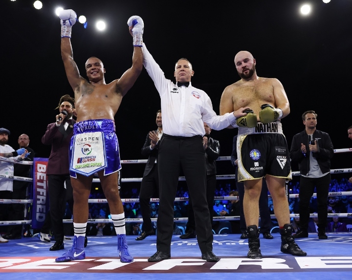 whyte-franklin-fight (15).jpg