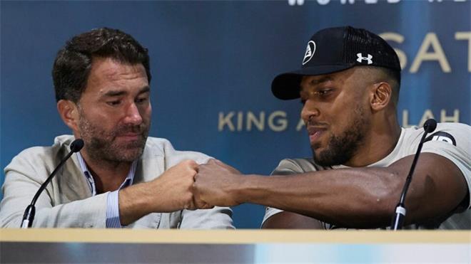 Eddie-Hearn-and-Anthony-Joshua-Press-Conference-960x540.jpg