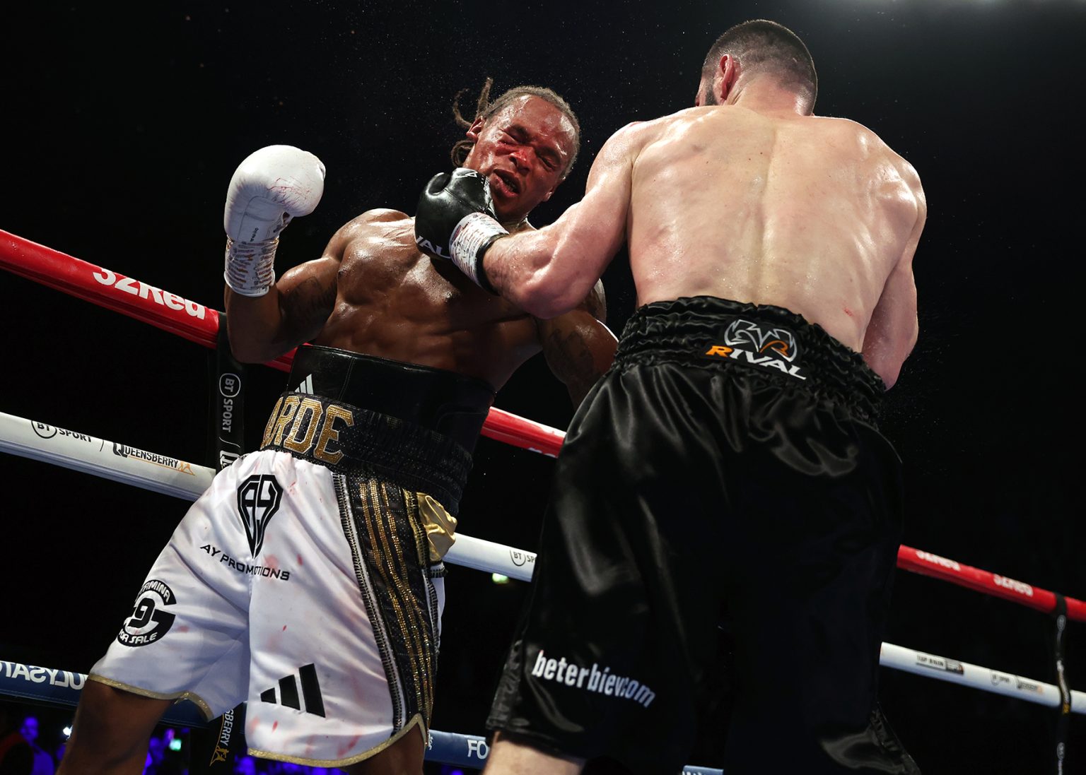 Artur-Beterbiev-vs-Anthony-Yarde_action19-1536x1097.jpg