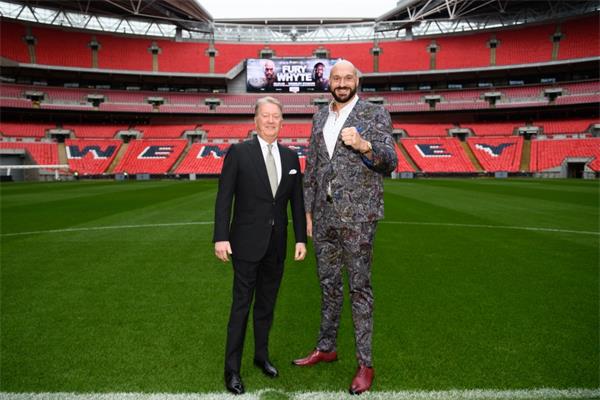 C1_BT_WWE_FURY_WHITE_PRESSCONF_010322_1146.jpg