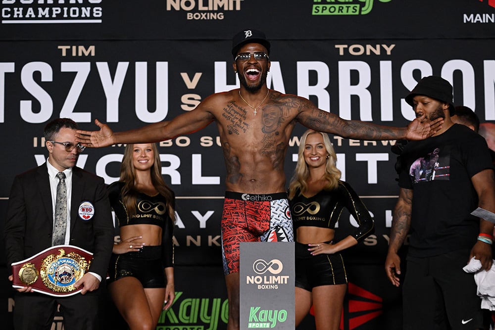 TSZYU_HARRISON_WEIGH_230311_010_No-Limit-Boxing.jpg