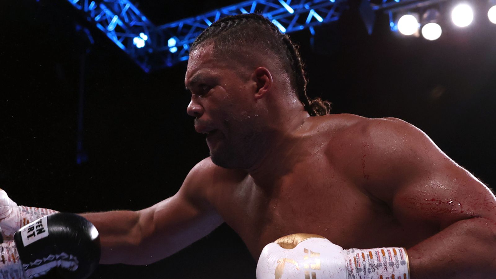 skysports-joe-joyce-joseph-parker_6090181.jpg