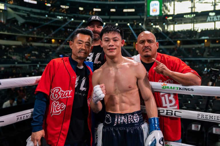 Brandun-Lee-vs-Zachary-Ochoa-04.16.22_04_16_2022_Fight_Ryan-Hafey-_-Premier-Boxi.jpg