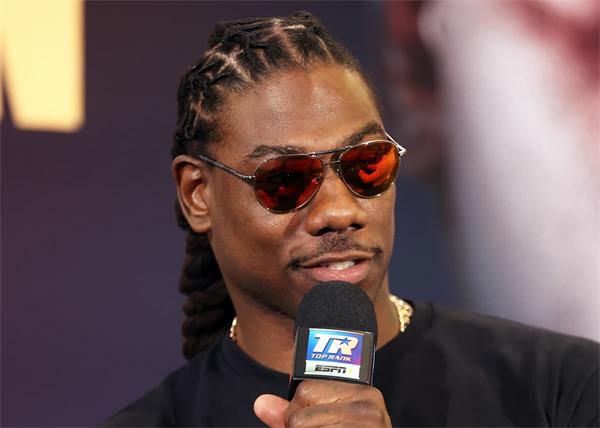 charles-martin-press-conference.jpg