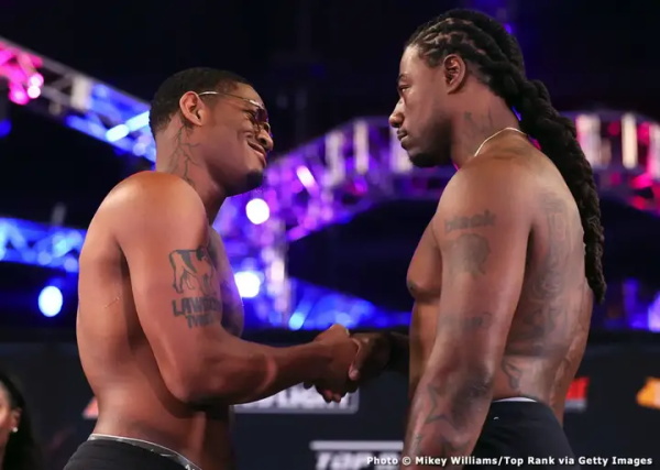 Jared-Anderson-vs-Charles-Martin_faceoff_handshake-Boxing-Photos.jpg
