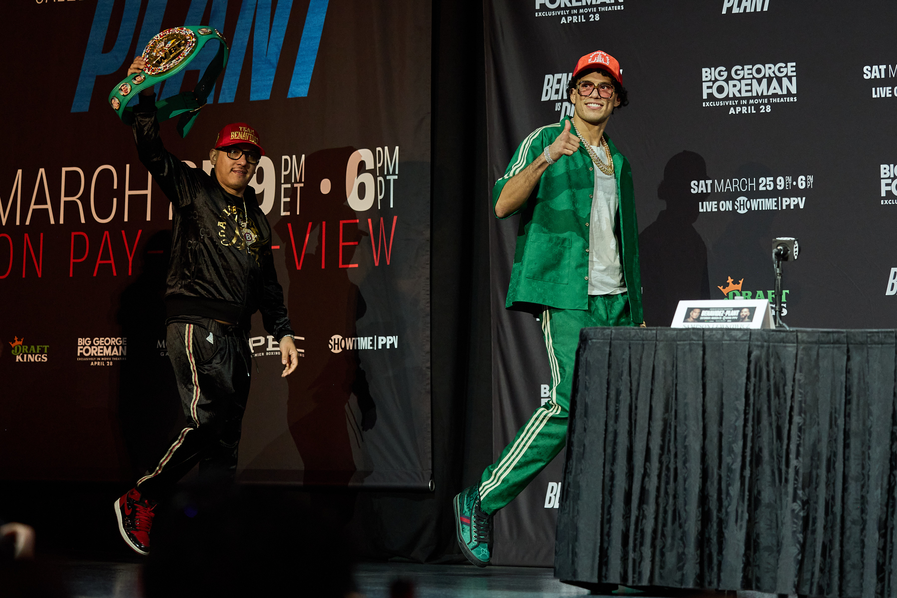 Jose_Benavidez_Sr_left_David_Benavidez_right_e7a77a843c.jpg