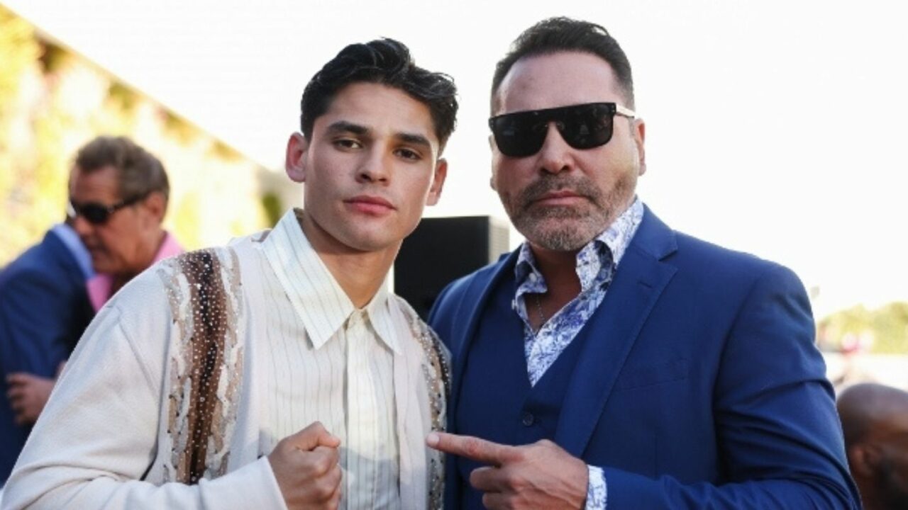 Ryan-Garcia-and-Oscar-De-La-Hoya-1280x720.jpg