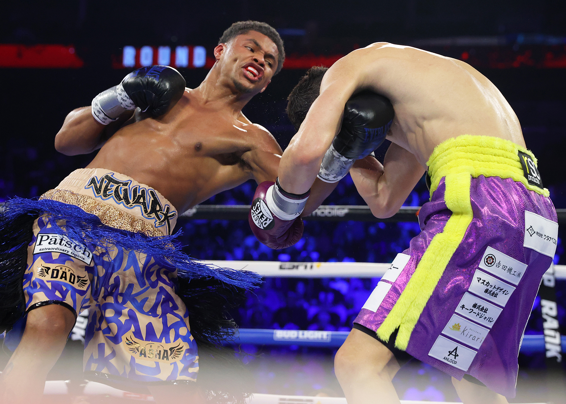 Shakur_Stevenson_vs_Shuichiro_Yoshino_action3_2ed90a6d5d.jpg