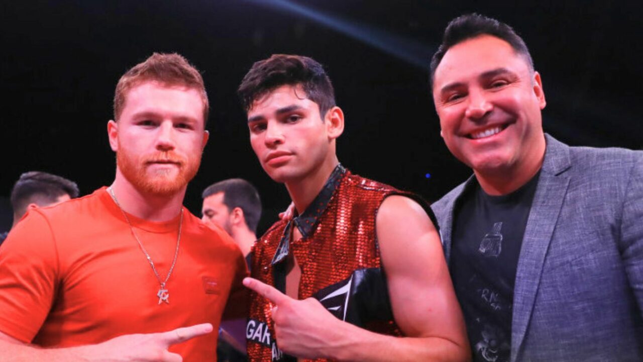 Canelo-Ryan-Garcia-and-Oscar-De-La-Hoya-1280x720.jpg
