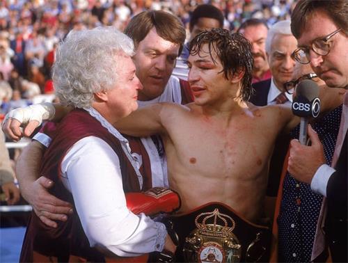 ray-boom-boom-mancini-mom-017079300jpg.jpg