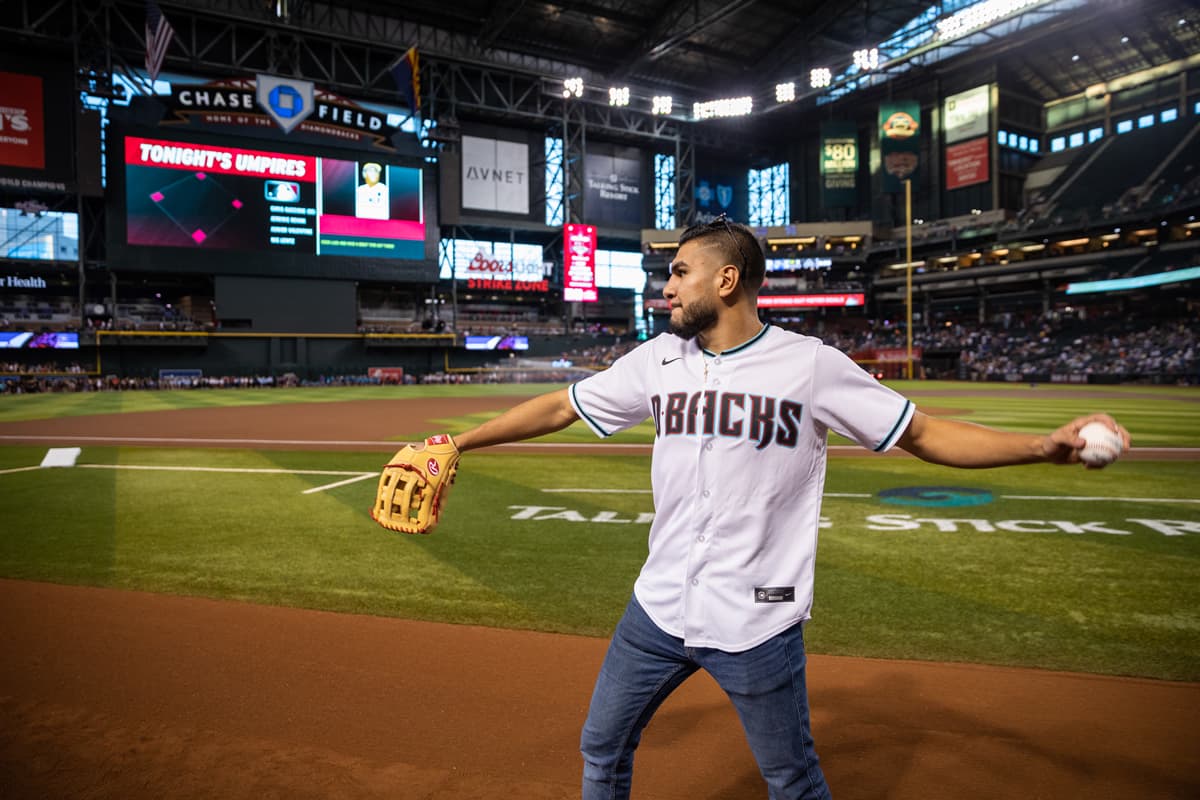 jesus-ramos-jr-elijah-garcia-first-pitches-5.jpg
