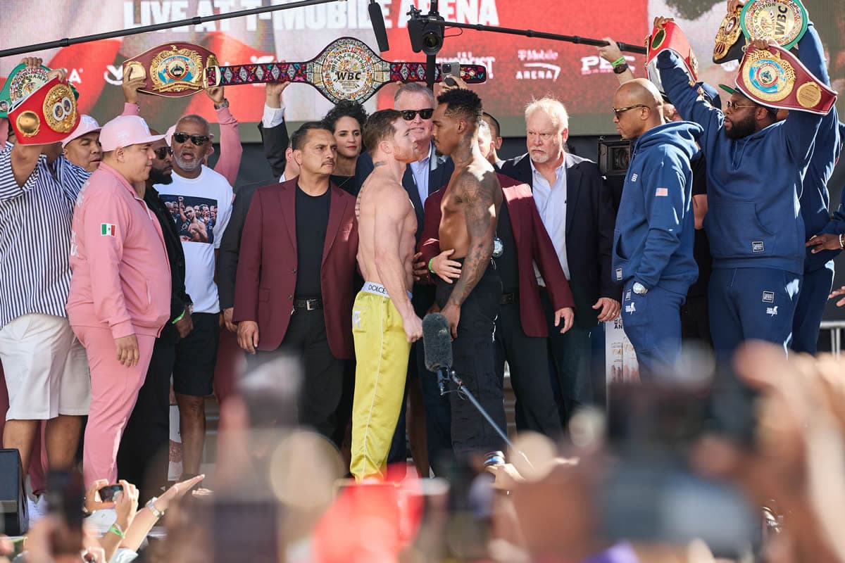 canelo-alvarez-vs-jermell-charlo-weigh-in-4.jpg
