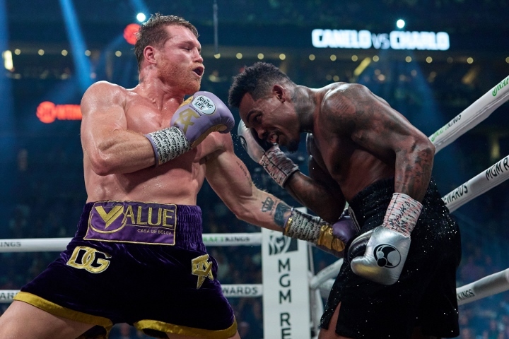 canelo-charlo-fight (1).jpg