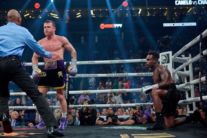canelo-charlo-fight (5).jpg