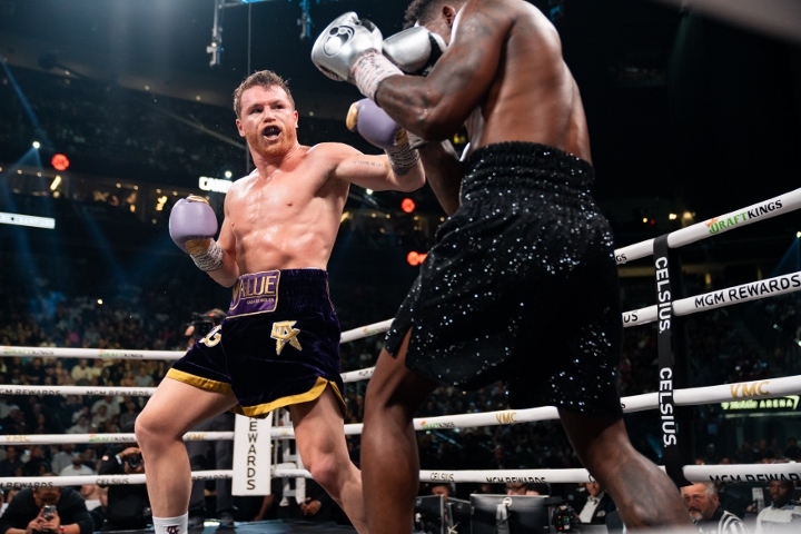 canelo-charlo-fight-hafey (10).jpg