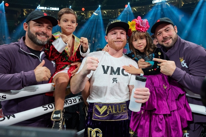 canelo-charlo-fight (12).jpg