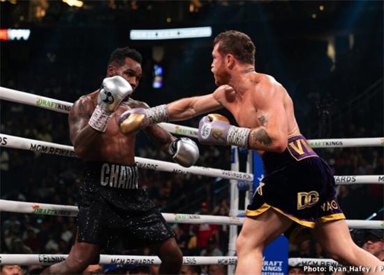 Canelo-Alvarez-vs-Jermell-Charlo-09.30.23-boxing-photo-750x536.jpg