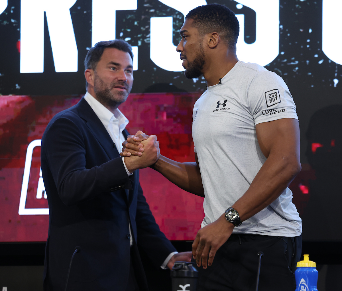 Eddie_Hearn_left_Anthony_Joshua_right_2affe71696.jpg