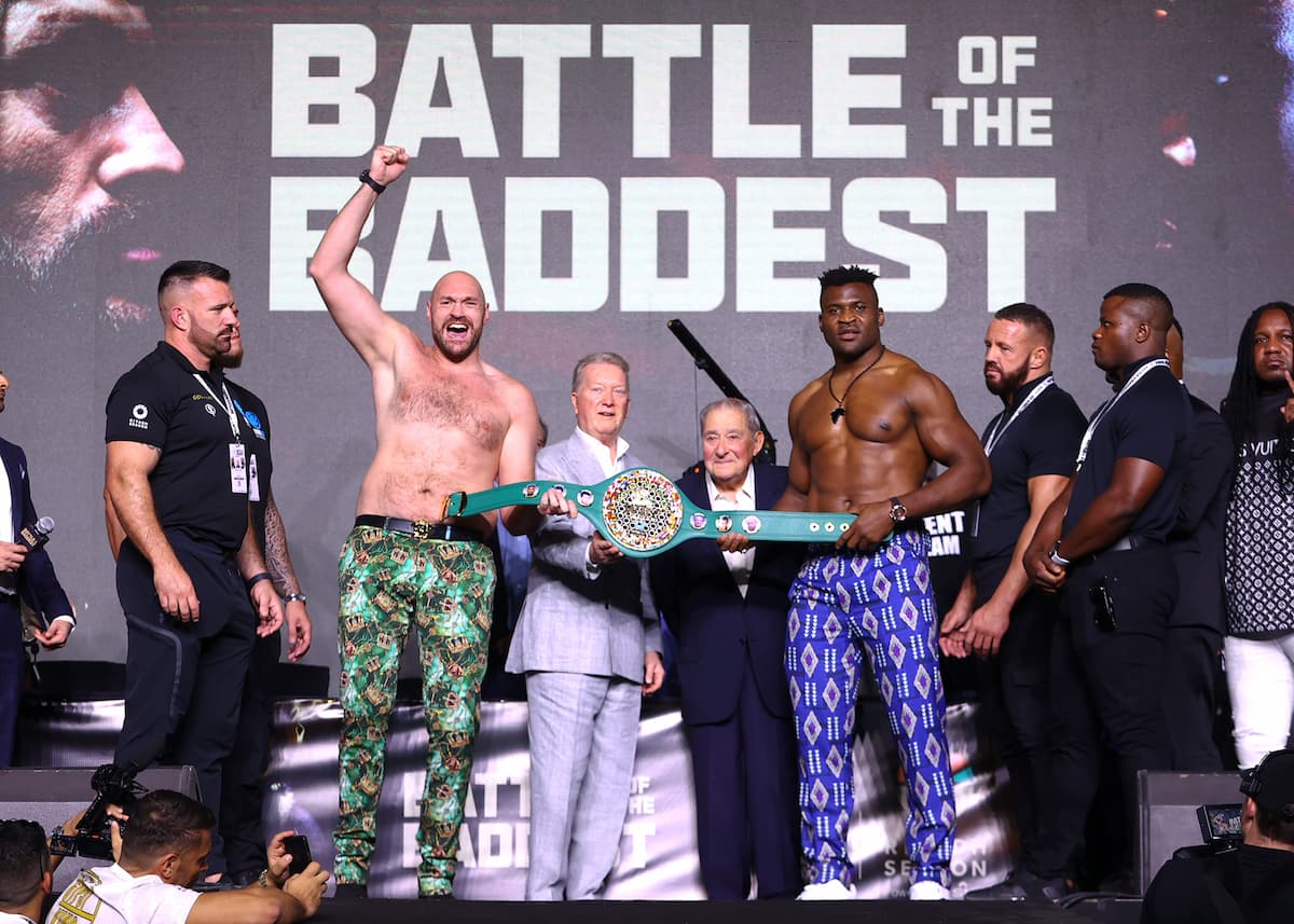 tyson-fury-vs-francis-ngannou-belt.jpg
