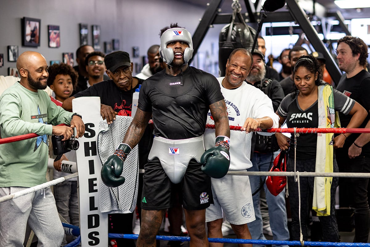 Jermall-Charlo-trains-for-Jose-Benavidez_photo-by-Andrew-Hemingway-Showtime30.jpg