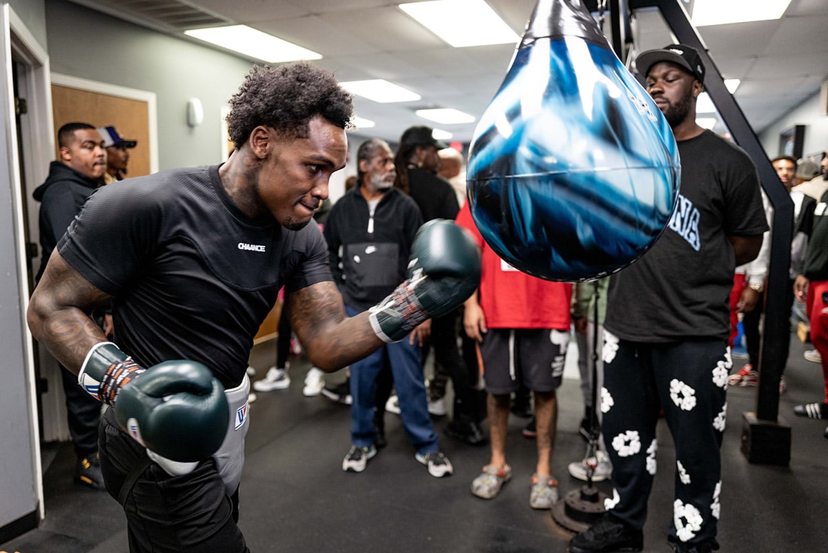 Jermall-Charlo-trains-for-Jose-Benavidez_photo-by-Andrew-Hemingway-Showtime13.jpg