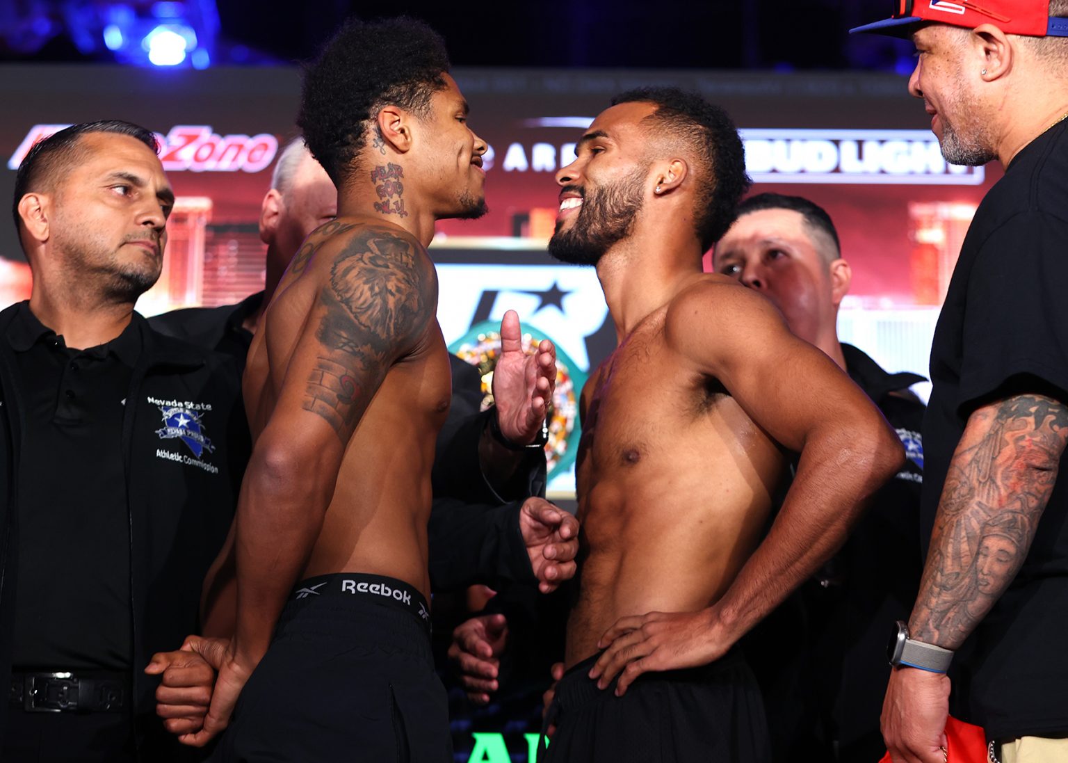 Shakur-Stevenson-vs-Edwin-De-Los-Santos_faceoff3-1536x1097.jpg