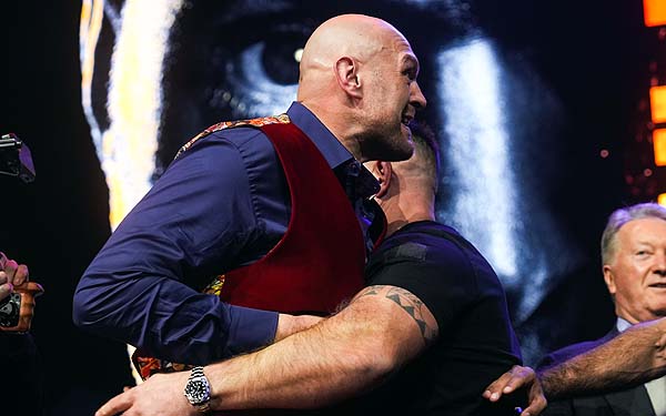 fury-usyk-kickoff14.jpg