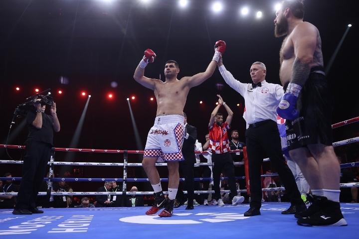 hrgovic-de-morei-fight.jpg