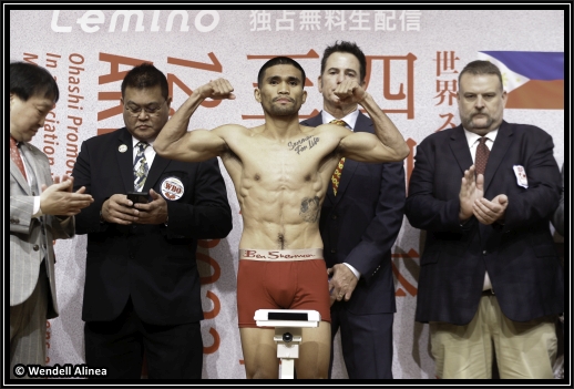 inoue-tapales.weighin.03.500w.jpg