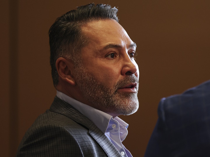 oscar-de-la-hoya_1704423992.jpg