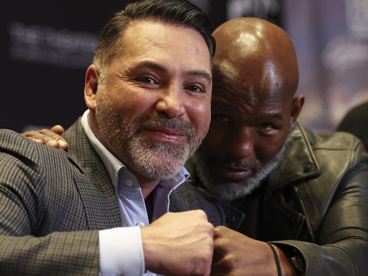 de-la-hoya-hopkins.jpg